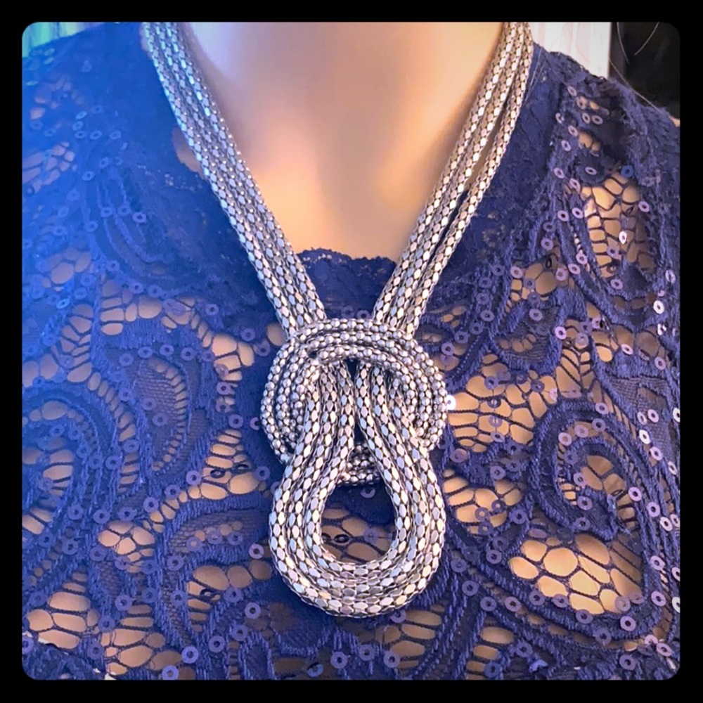Party necklace